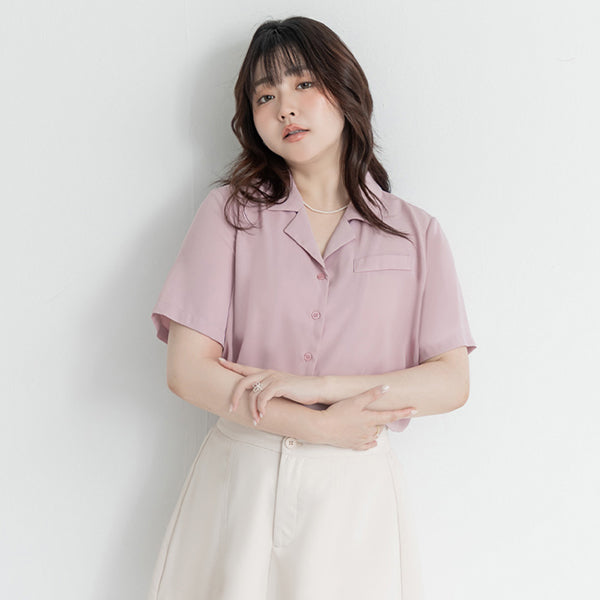 MISS. Minimal Textured Cuban Collar Plus Size Shirt