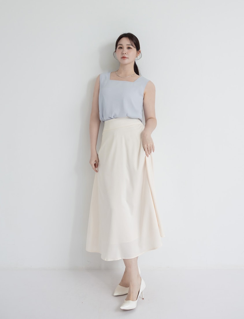 MISS. Textured Crinkle Chiffon Square Neck Plus Size Tank Top