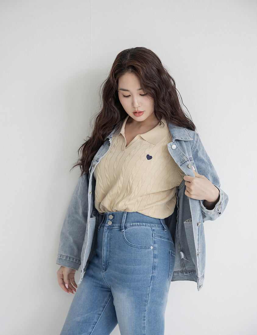 Heart Embroidered V-Neck Cable Knit Short Sleeve Plus Size Top