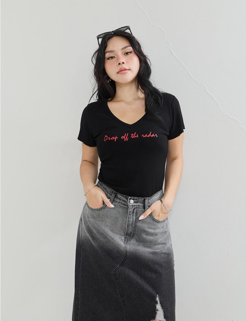 MUA! V-Neck Printed Ribbed Plus Size Top