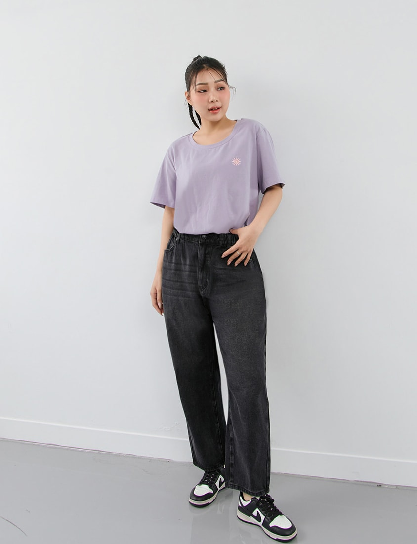 Heavyweight Floral Embroidery Plus Size Crewneck Tee