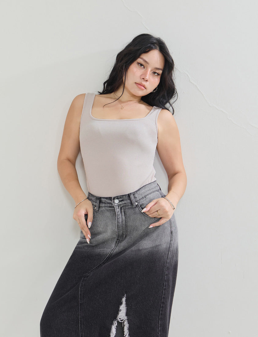MUA! Sexy Open-Back Square Neck Plus Size Tank Top
