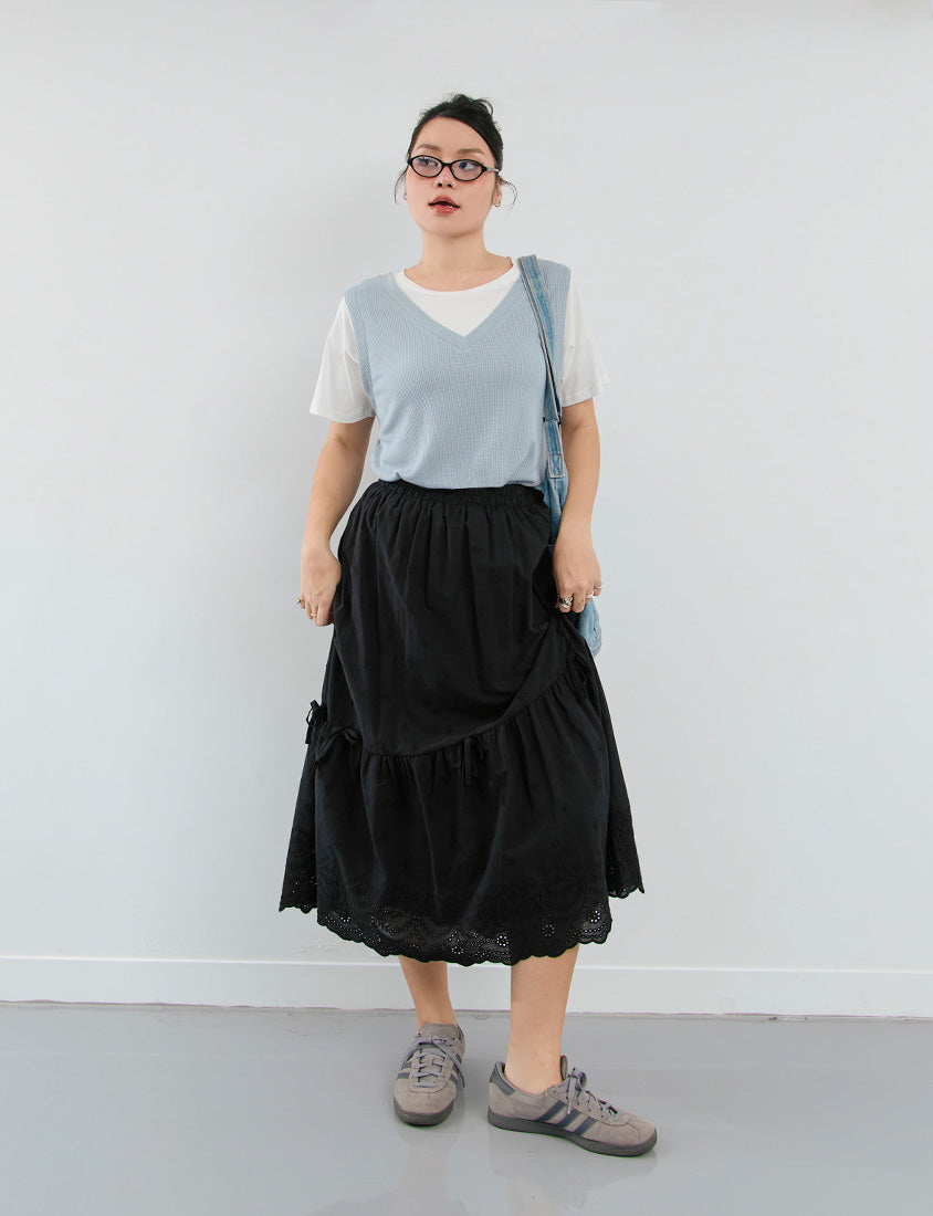 Romantic Intricate Lace Bow Plus Size Maxi Skirt
