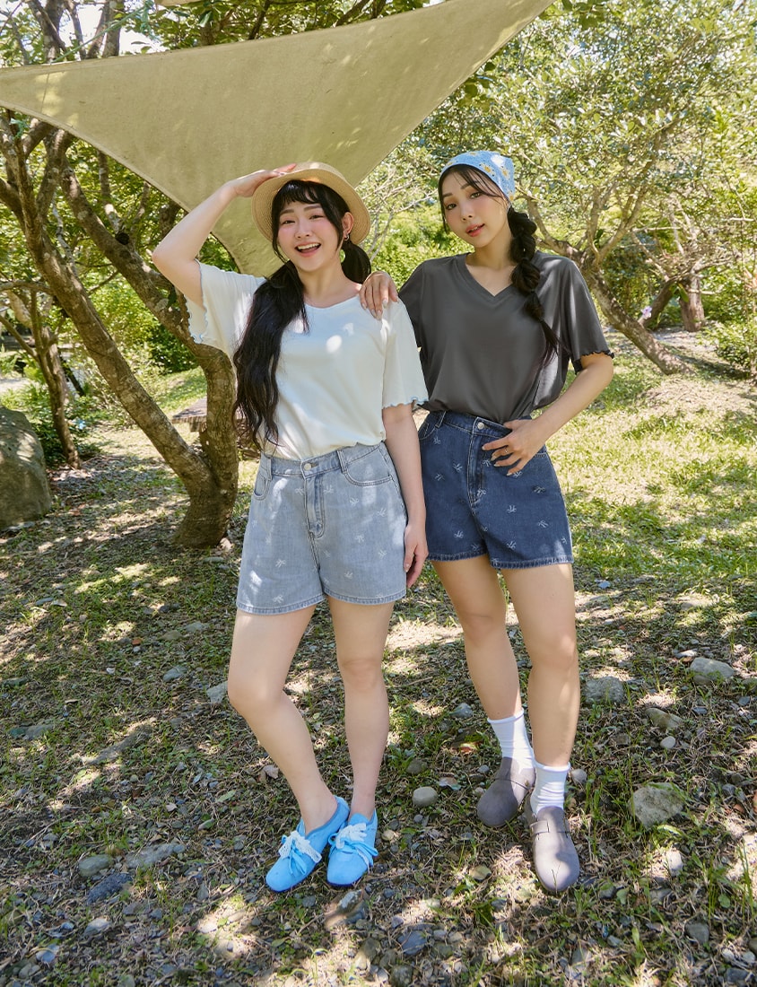 Playful All-Over Bow Plus Size Denim Shorts