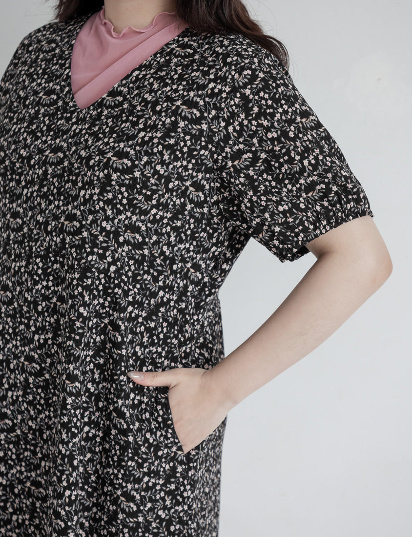 Japanese Style Floral Puff Sleeve V-Neck Plus Size Mini Dress