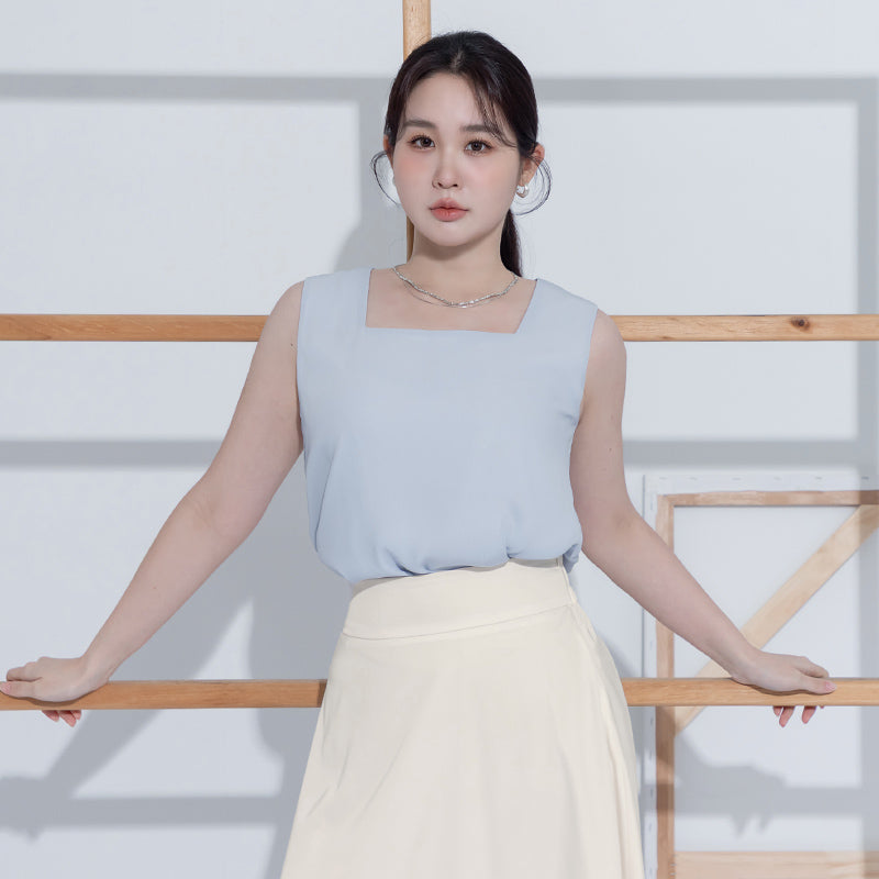 MISS. Textured Crinkle Chiffon Square Neck Plus Size Tank Top