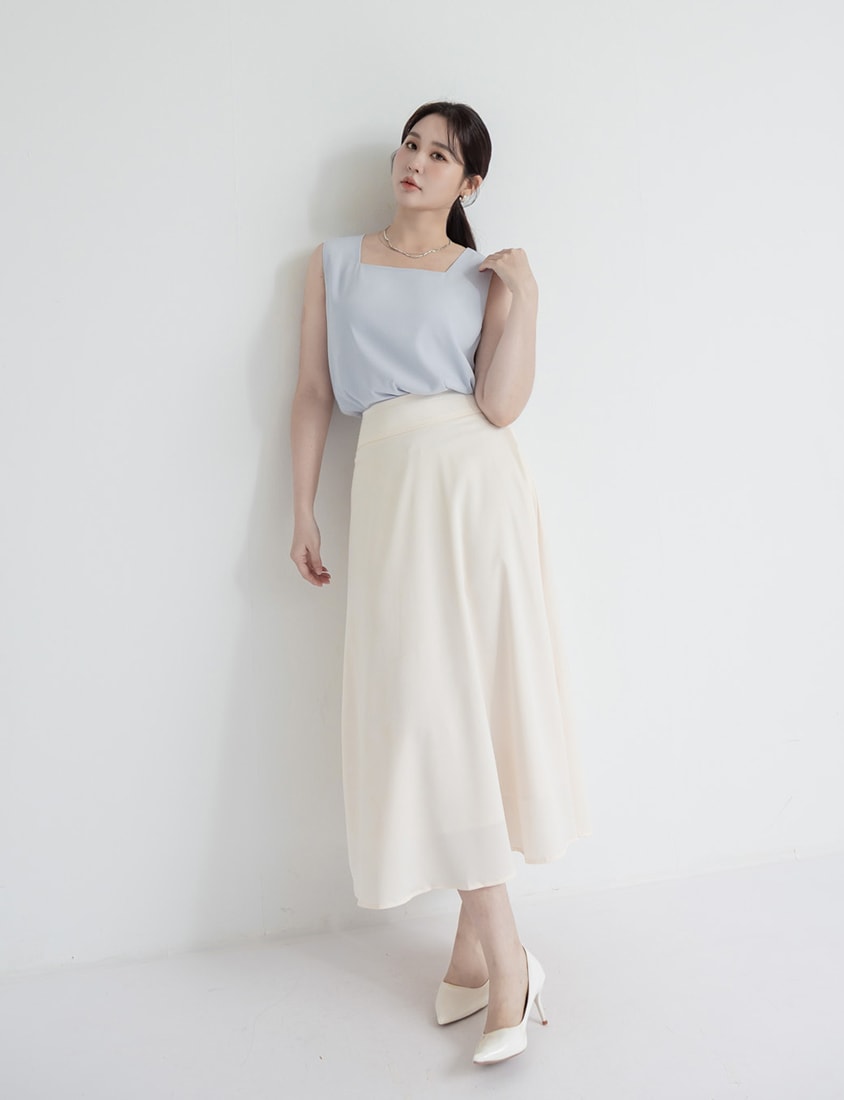 MISS. Textured Crinkle Chiffon Square Neck Plus Size Tank Top