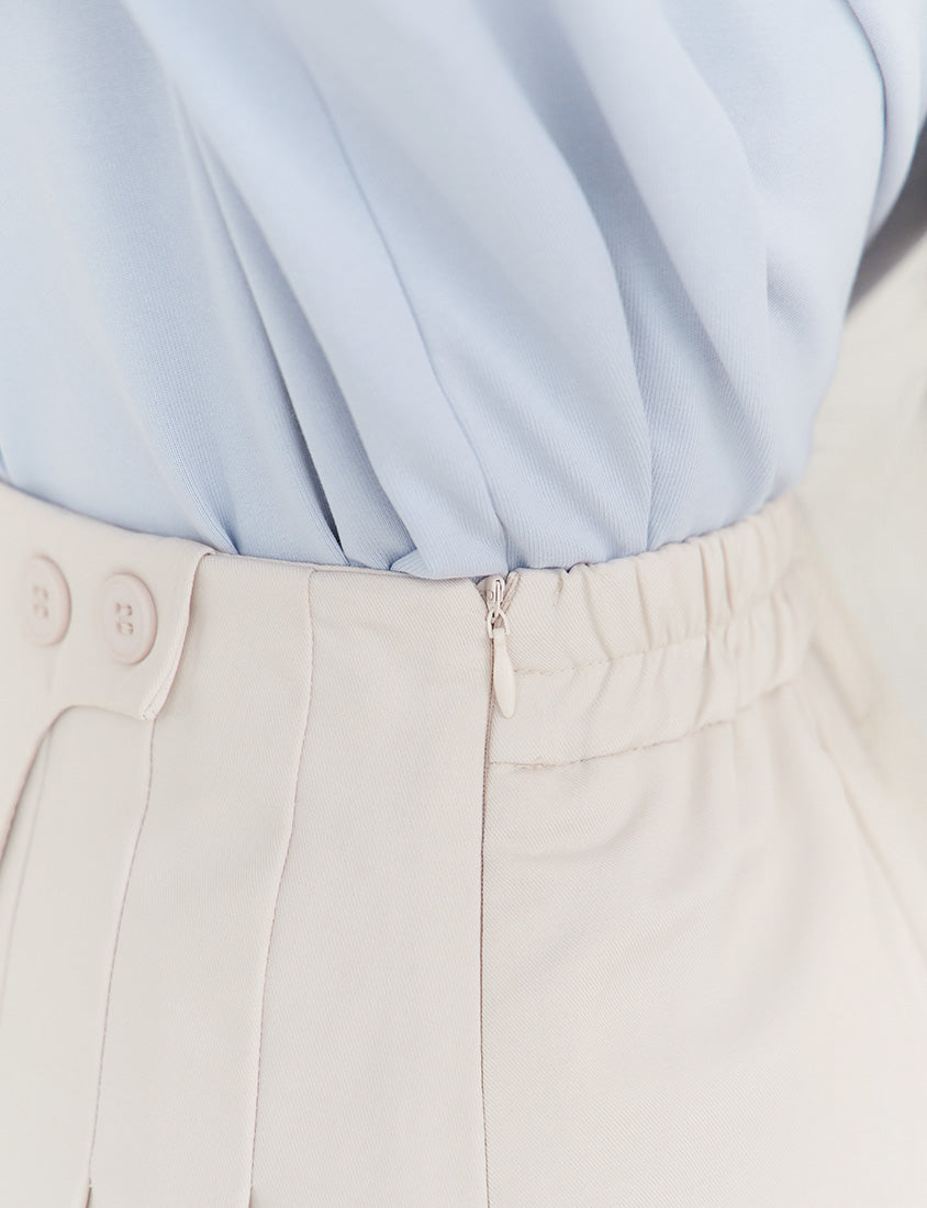 MISS. Slim Fit Asymmetrical Pleated Plus Size Mini Skirt