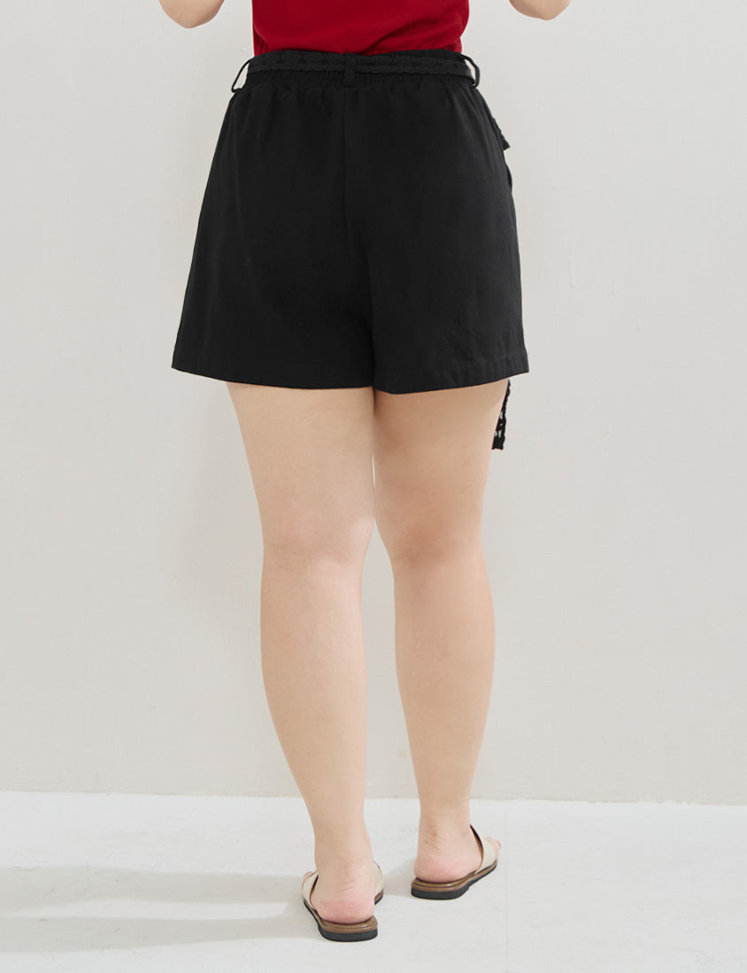 Twill Cotton Plus Size Shorts (With Lace Belt)