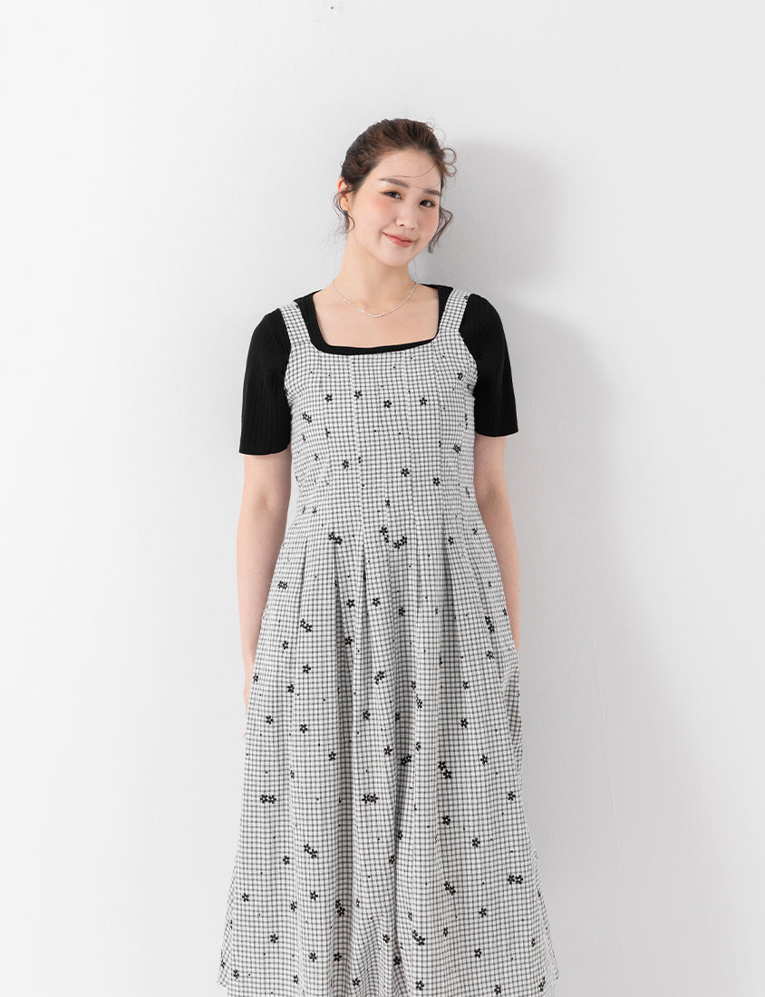 Floral Check Pleated Flare Plus Size Maxi Dress