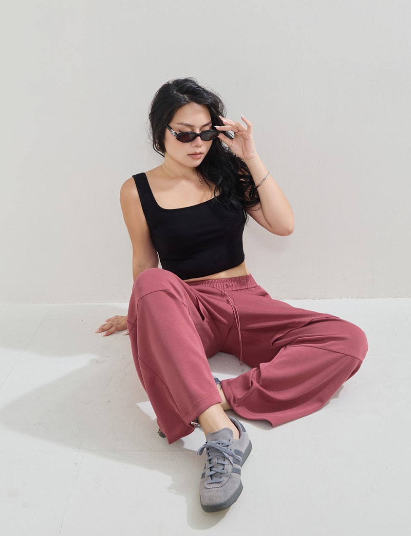 MUA! Open-Back Square Neck Plus Size Cropped Tank