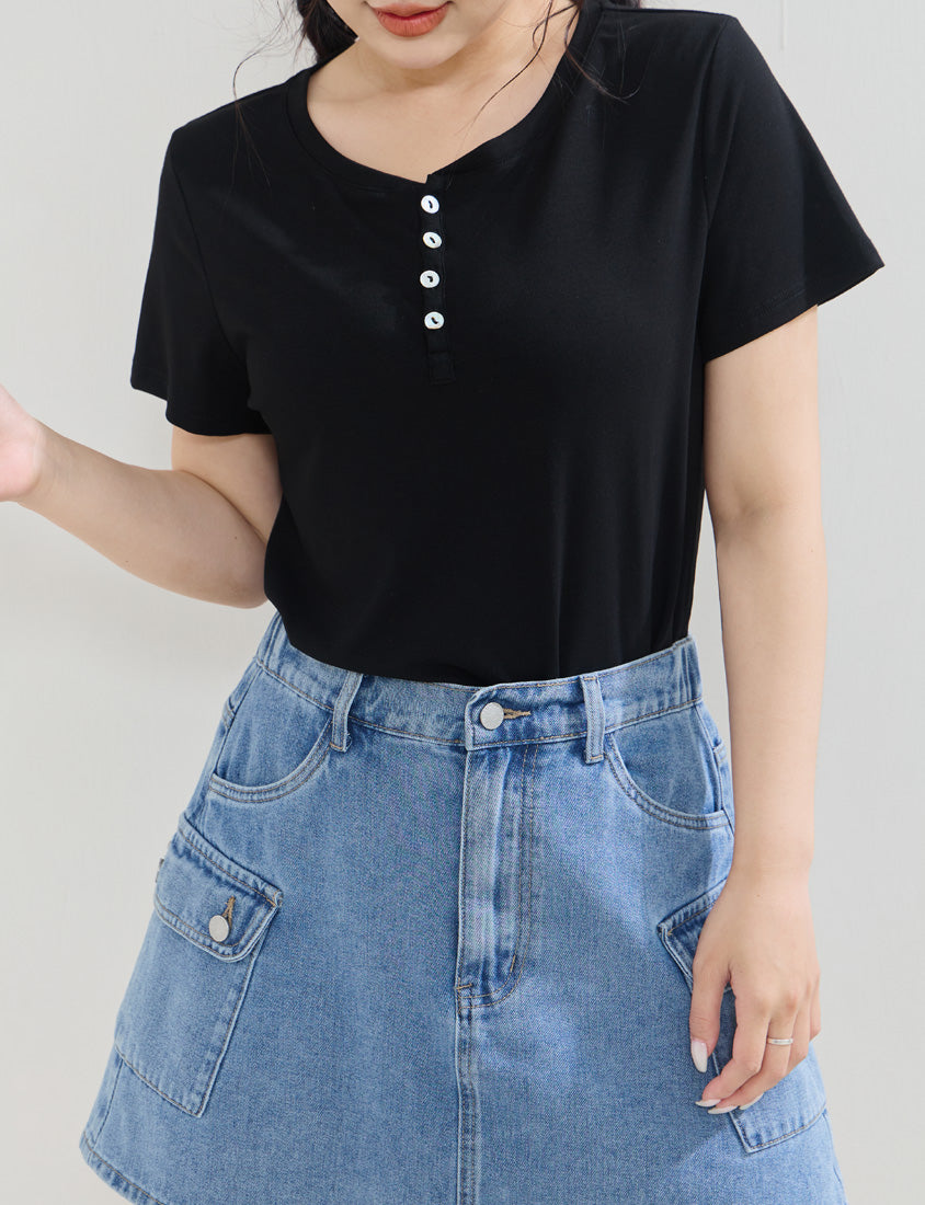 Half-Placket Shell Button Stretch Plus Size Top