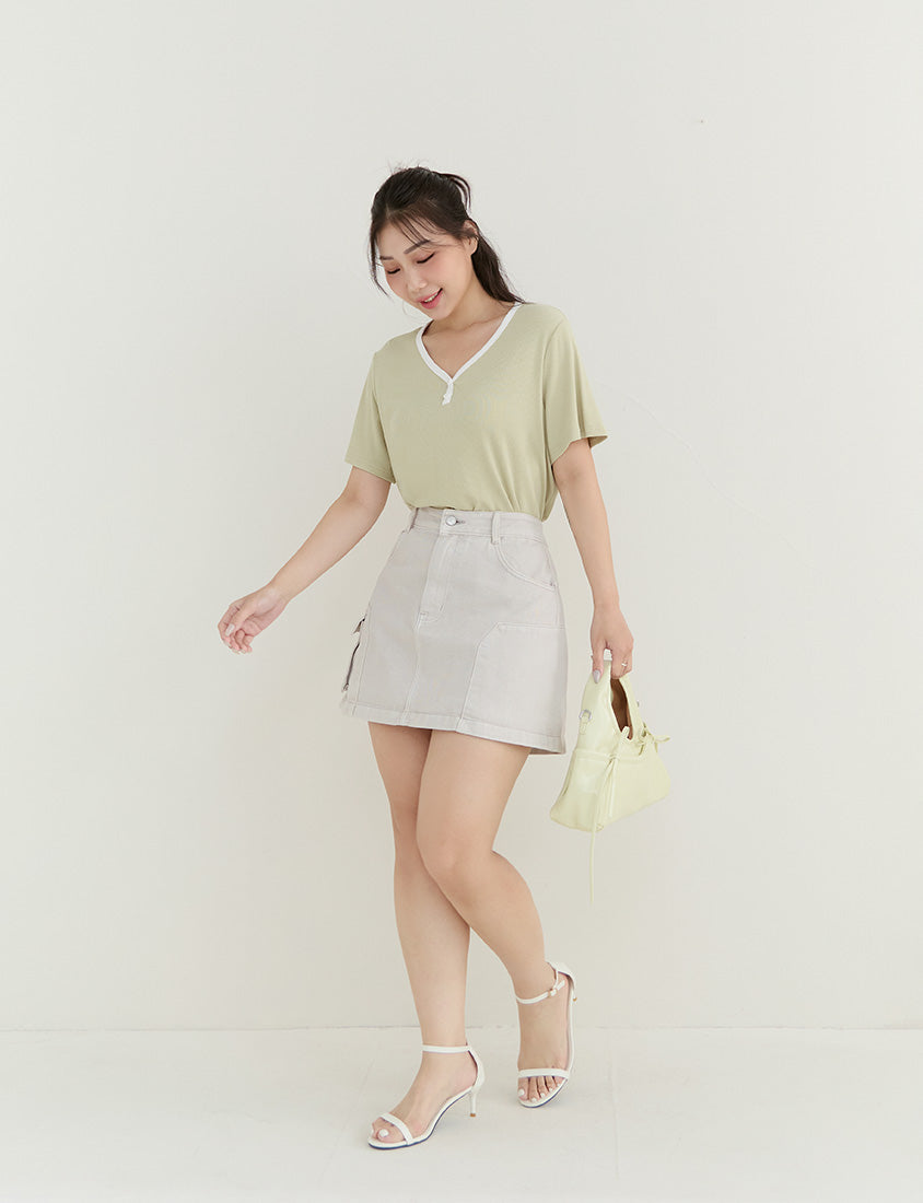 Simple V-Neck Contrast Ribbed Plus Size Tee