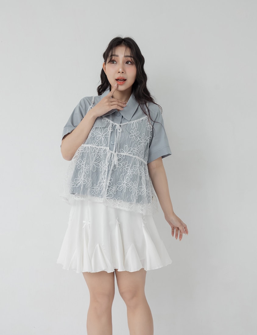 Delicate Floral Lace Layering Plus Size Camisole Vest