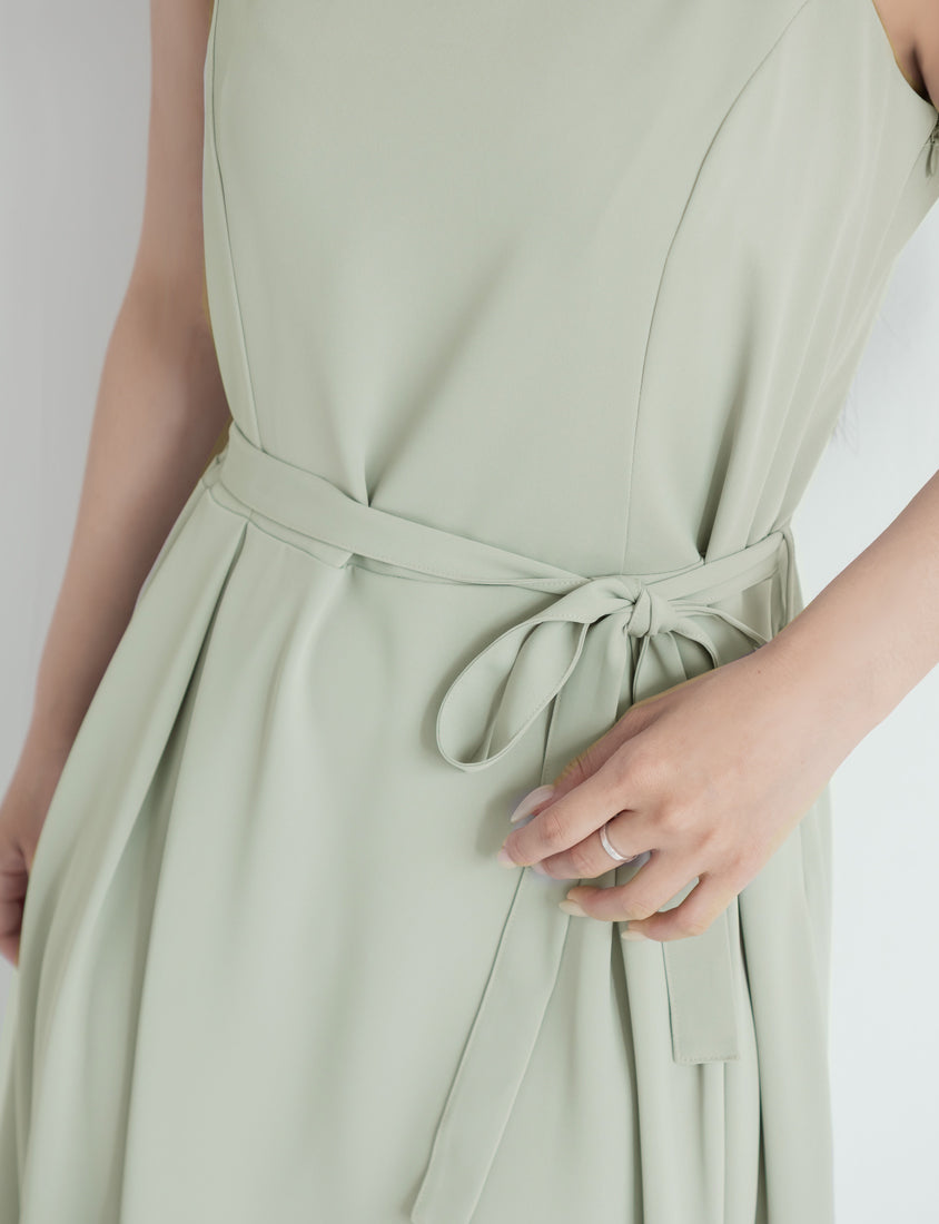 MISS. Silky Cool Refined Cami Strap Plus Size Maxi Dress (With Waist Belt)