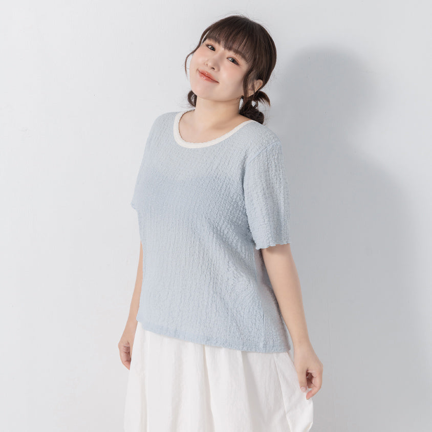 Sweet Colorful Contrast Trim Crinkle Plus Size Tee