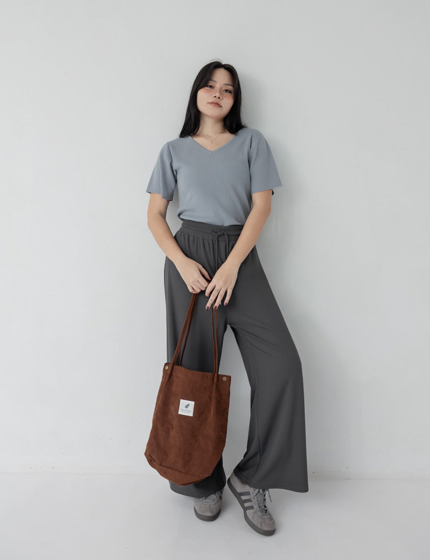 Tence Silky V-Neck Plus Size Ribbed Knit Top