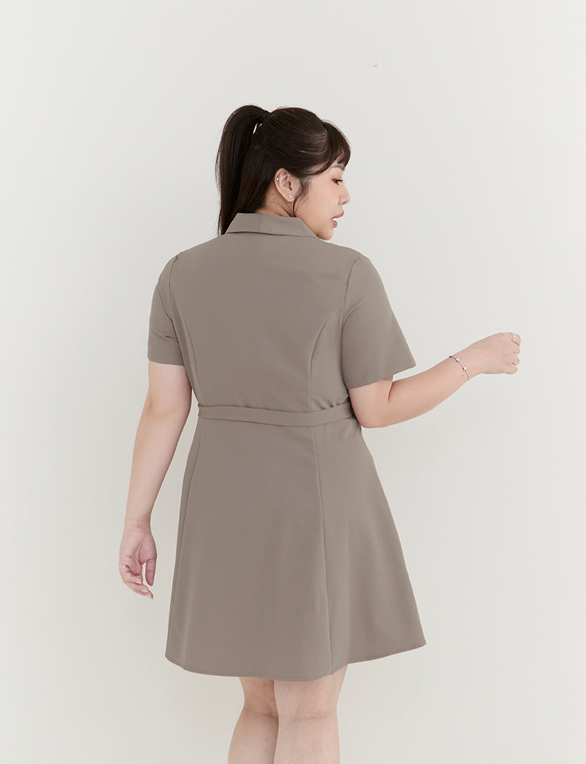 MISS. Twill Chiffon Collar Plus Size Mini Dress (With Belt)