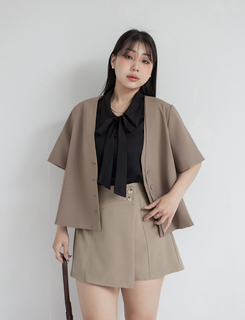 MISS. Korean Style Asymmetric Plus Size Tailored Skort