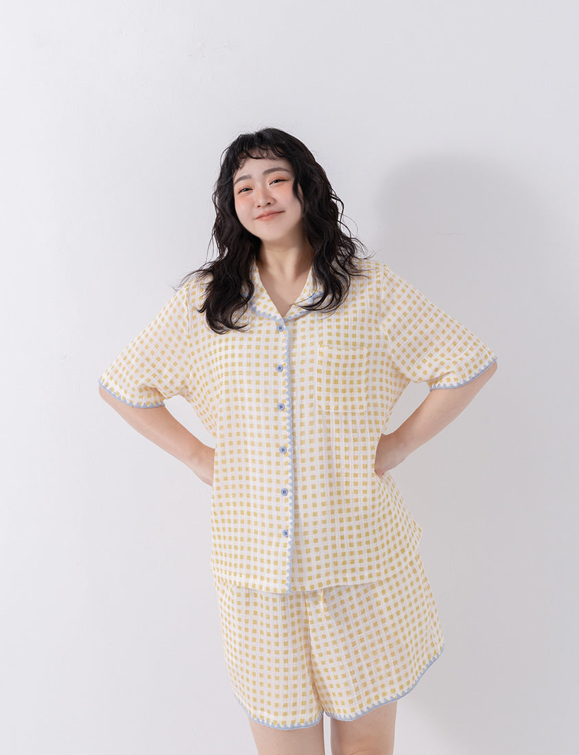 Skin-Friendly Gingham Contrast Frill Casual Plus Size Shirt