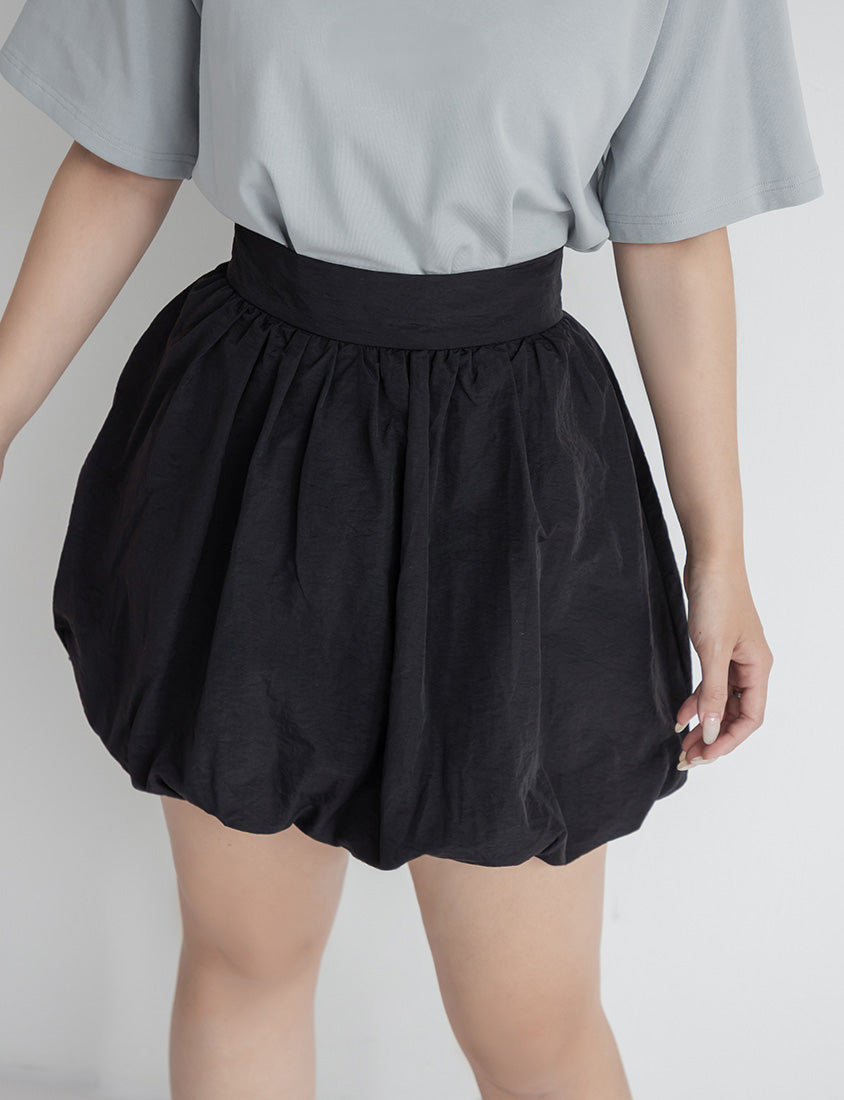 Back Elastic Bubble Hem Plus Size Mini Skirt