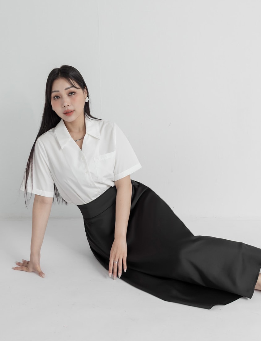 MISS. Minimal V-Neck Placket Rolled Sleeve Plus Size Shirt