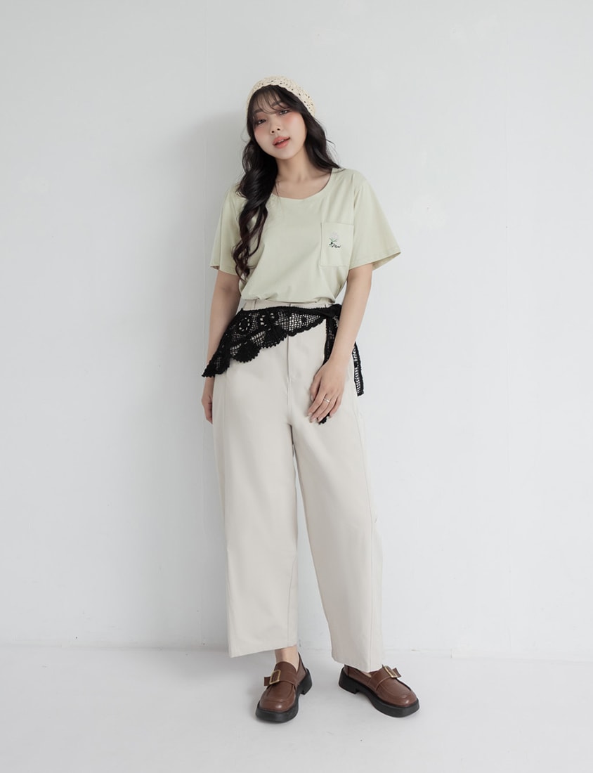 Silky Cool Floral Embroidery Plus Size Tee