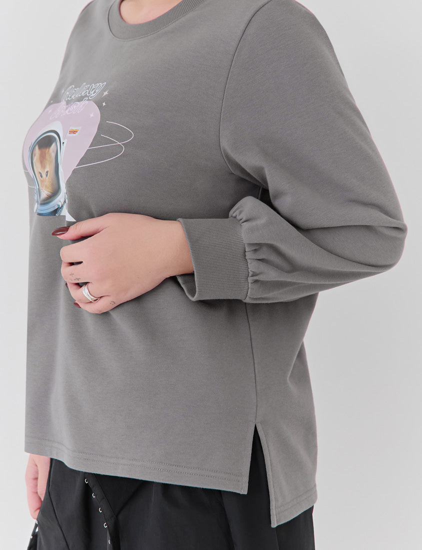 Spacesuit Cover Cat Graphic Plus Size Sweater (Unisex) (MIND.A.DAY Collaboration)