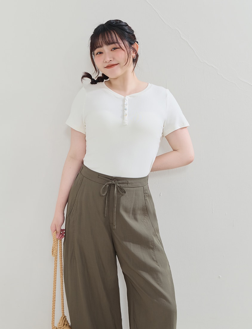 Half-Placket Shell Button Stretch Plus Size Top