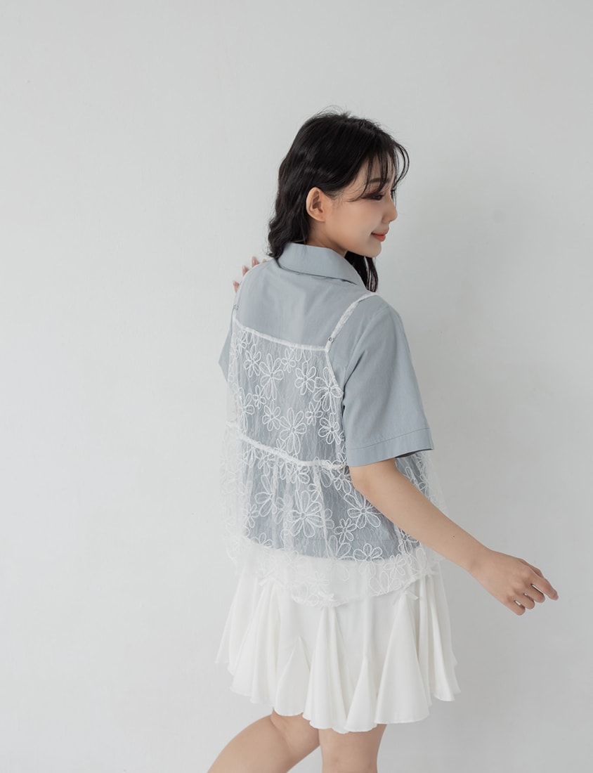 Delicate Floral Lace Layering Plus Size Camisole Vest