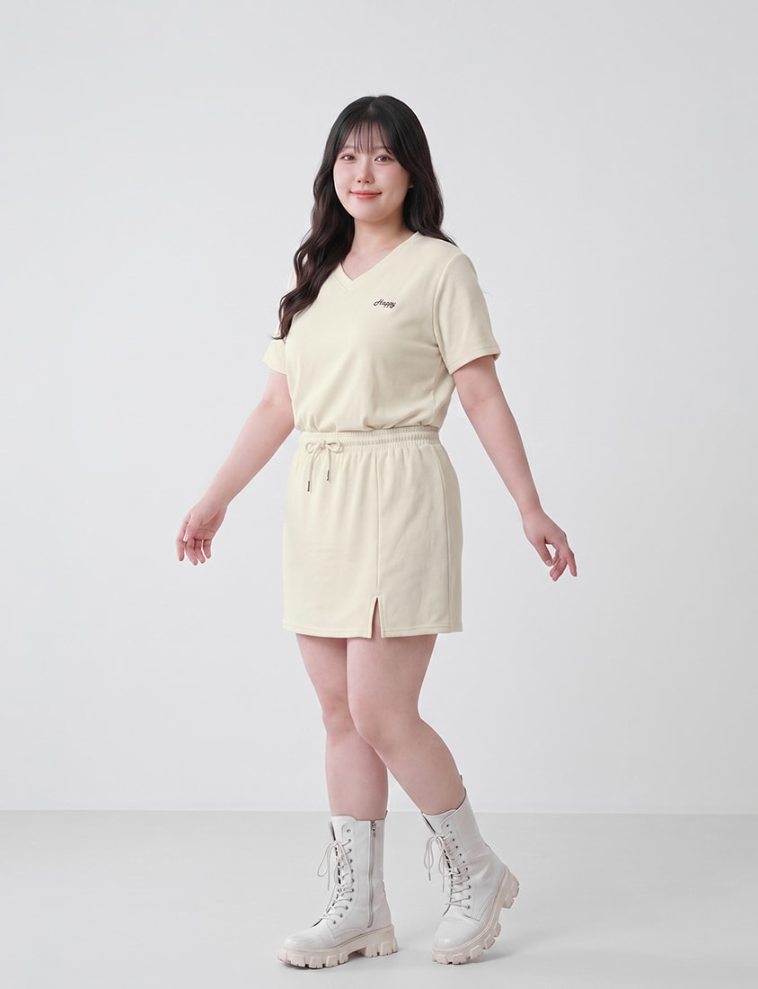Soft Stretch Cotton Minimal Embroidered V-Neck Plus Size Tee