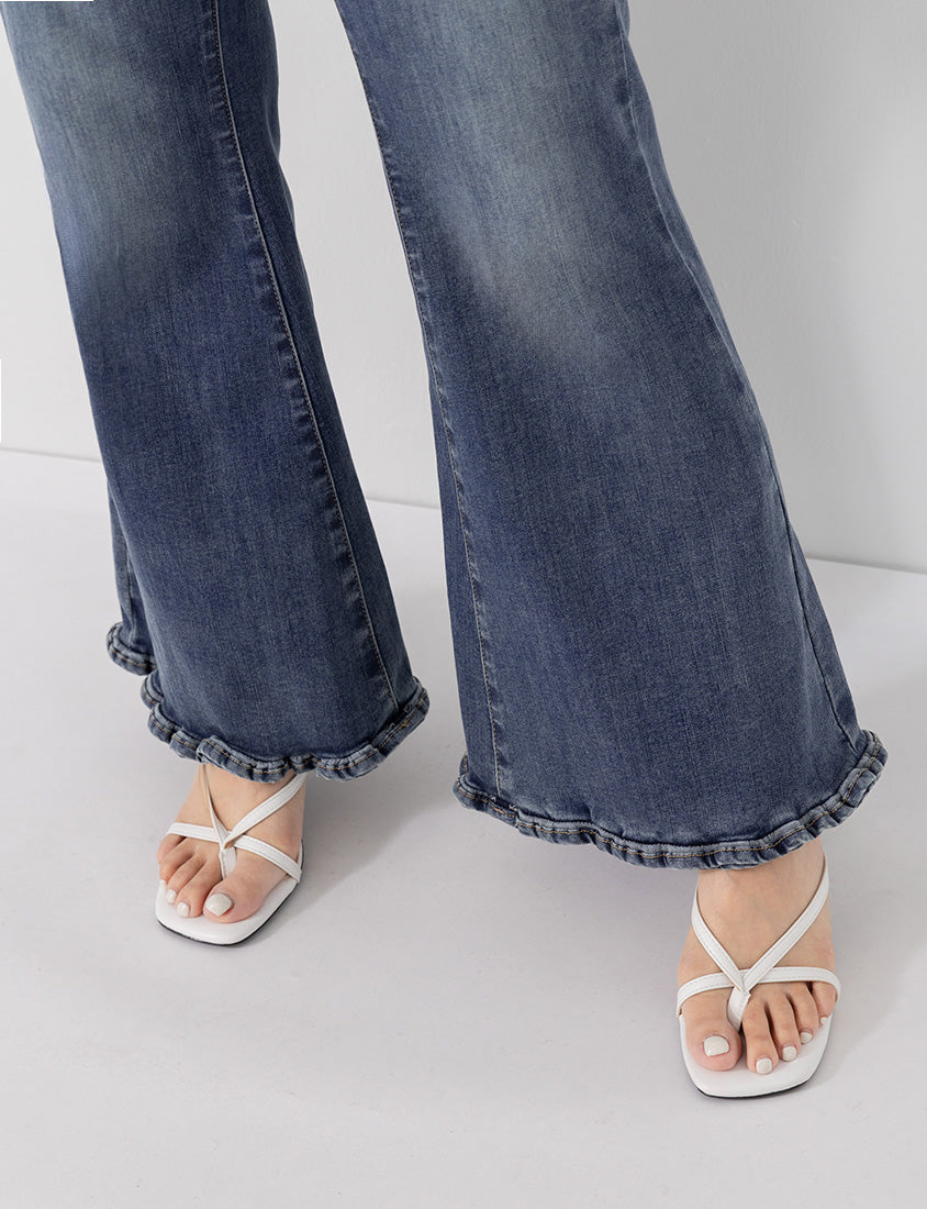 Stretch Ruffle Hem Plus Size Flared Jeans