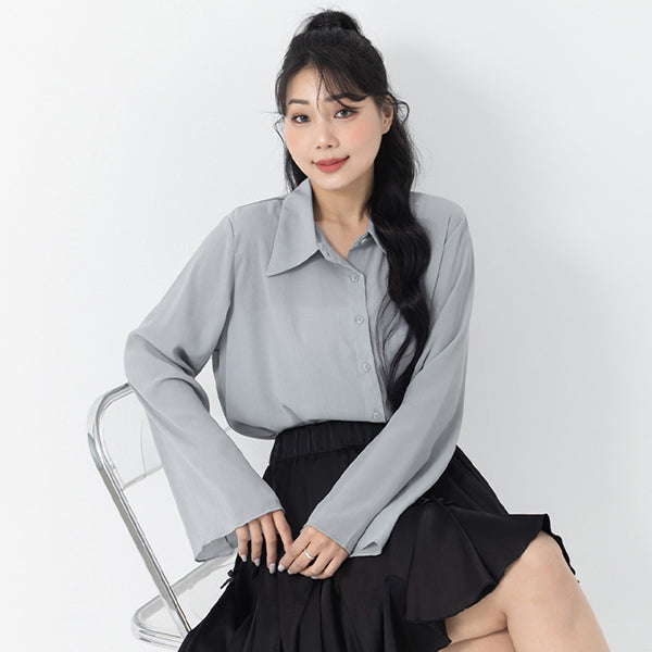 Sheer Crinkle Bell Sleeve Cropped Plus Size Shirt
