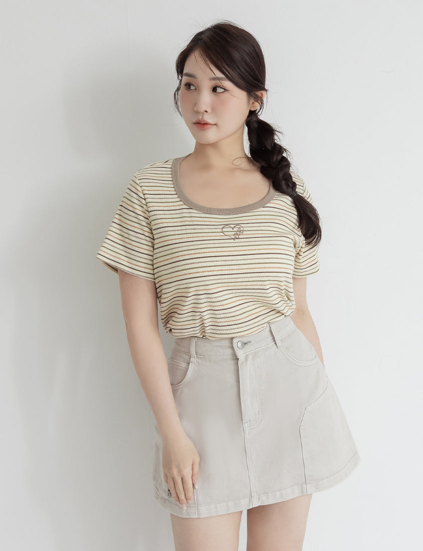 Heart Embroidered Contrast Stripe Plus Size Tee