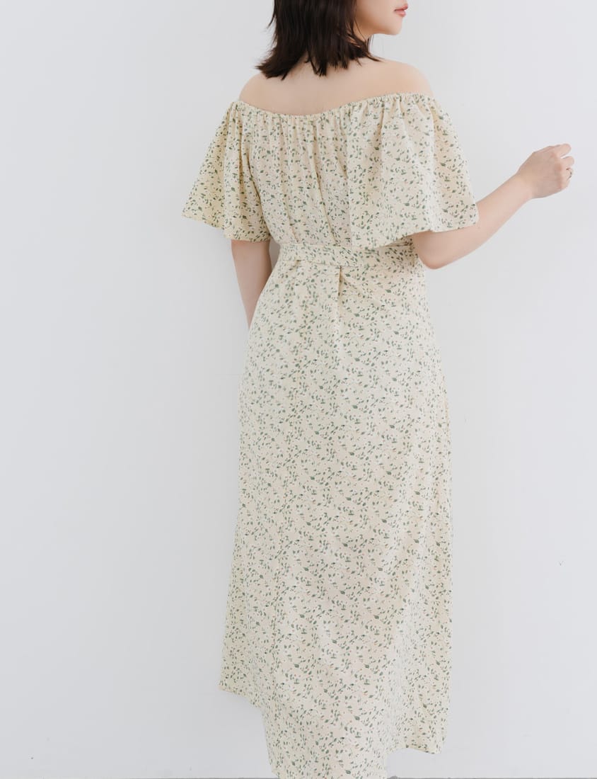 2-Way Off-Shoulder Floral Plus Size Maxi Dress (with Belt)