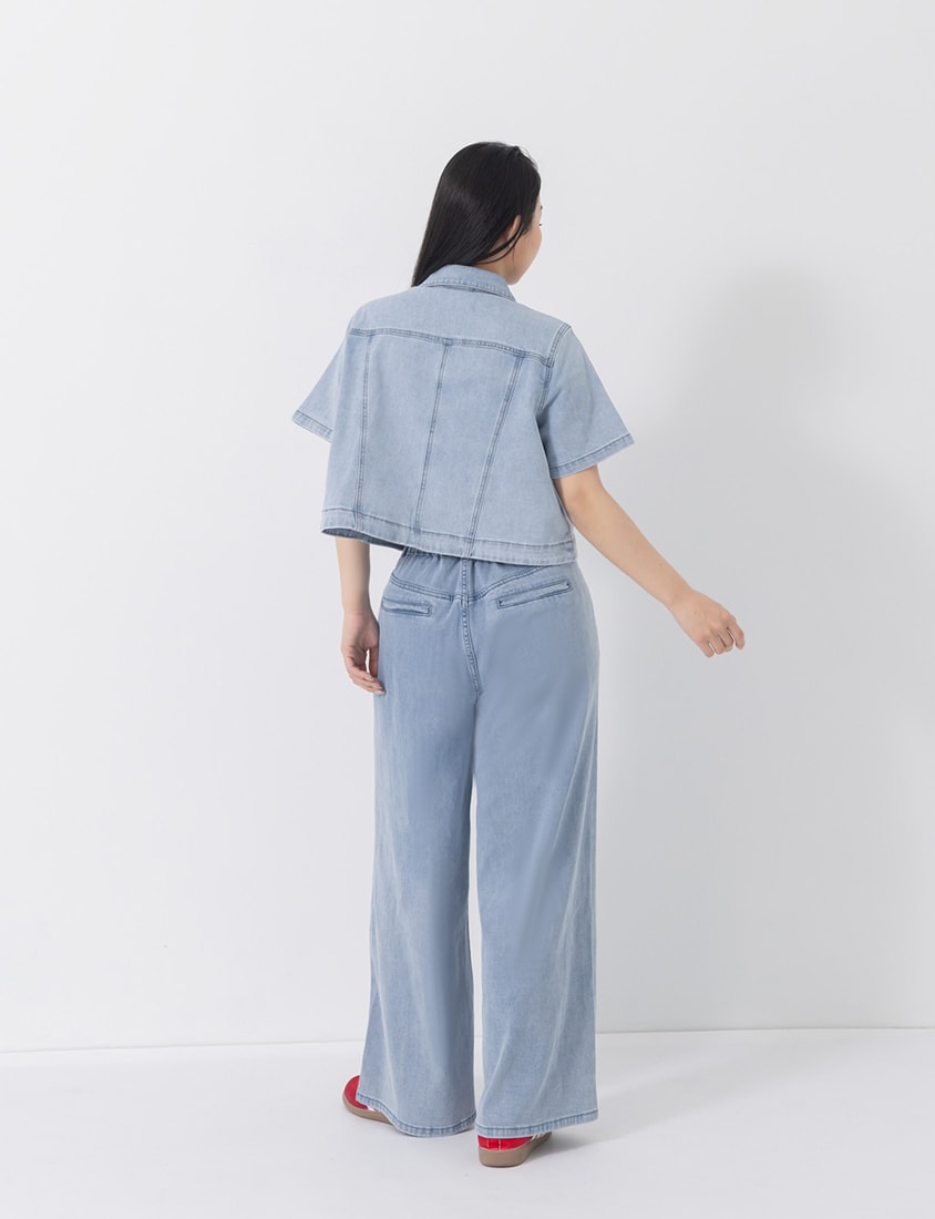 Lightweight Cloud Denim Zero-Restriction Plus Size Jeans (Short)