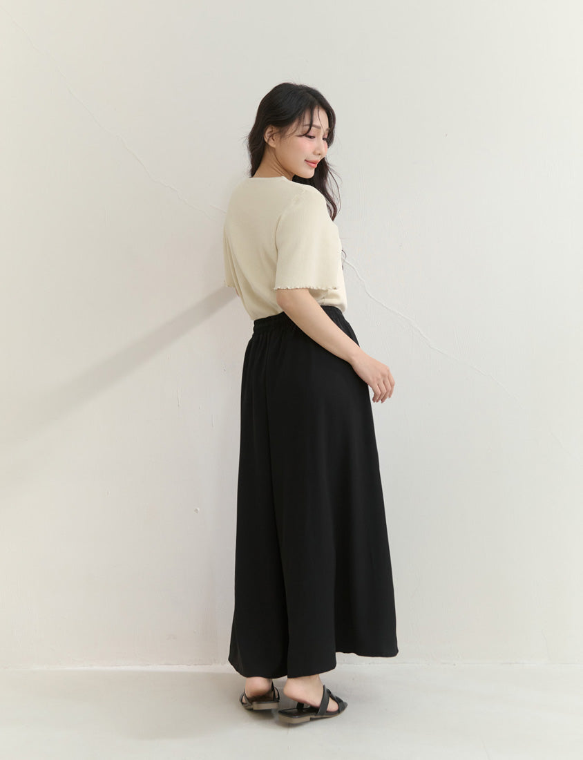 Flattering Pleated Plus Size Wide-Leg Pants
