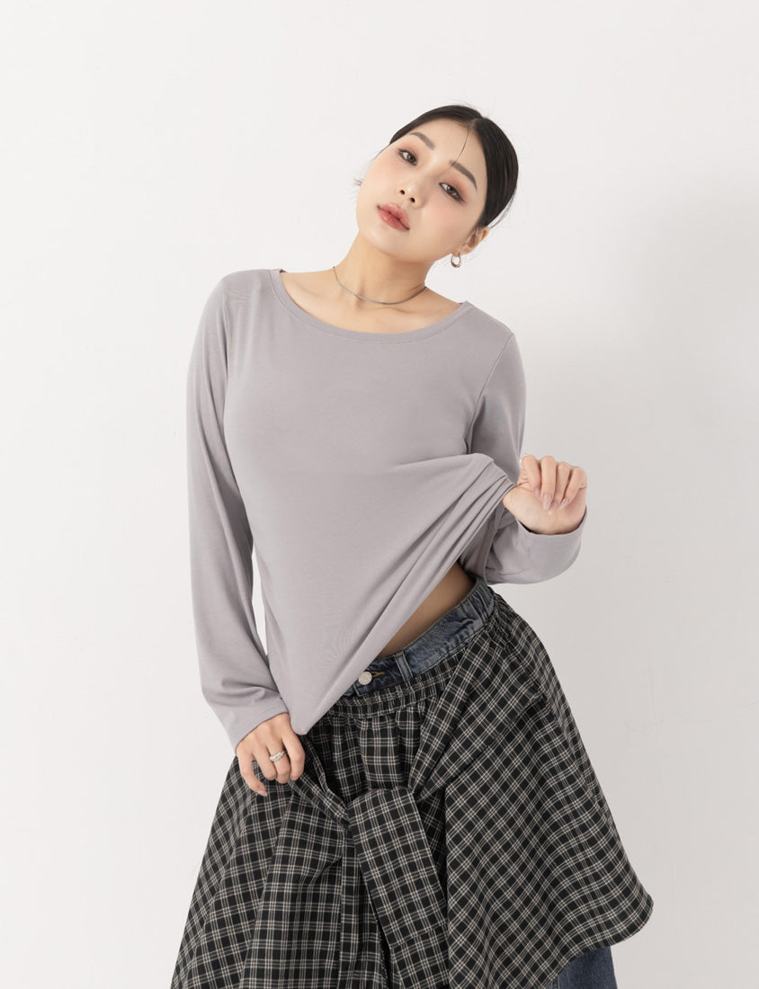 MUA! Versatile Round Neck Side Pleated Plus Size Long Sleeve Top