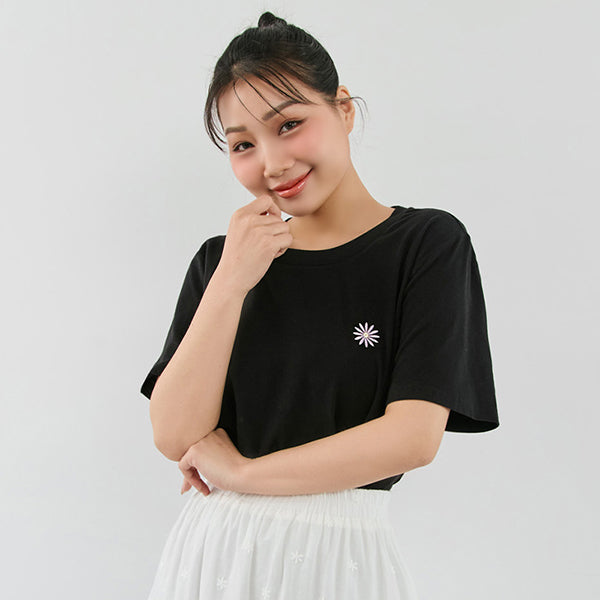 Heavyweight Floral Embroidery Plus Size Crewneck Tee
