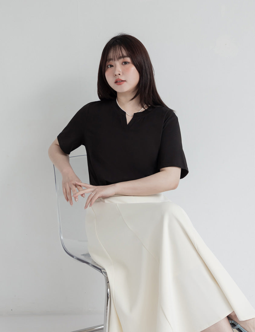 MISS. Silky Cool V-Neck Plus Size Tee