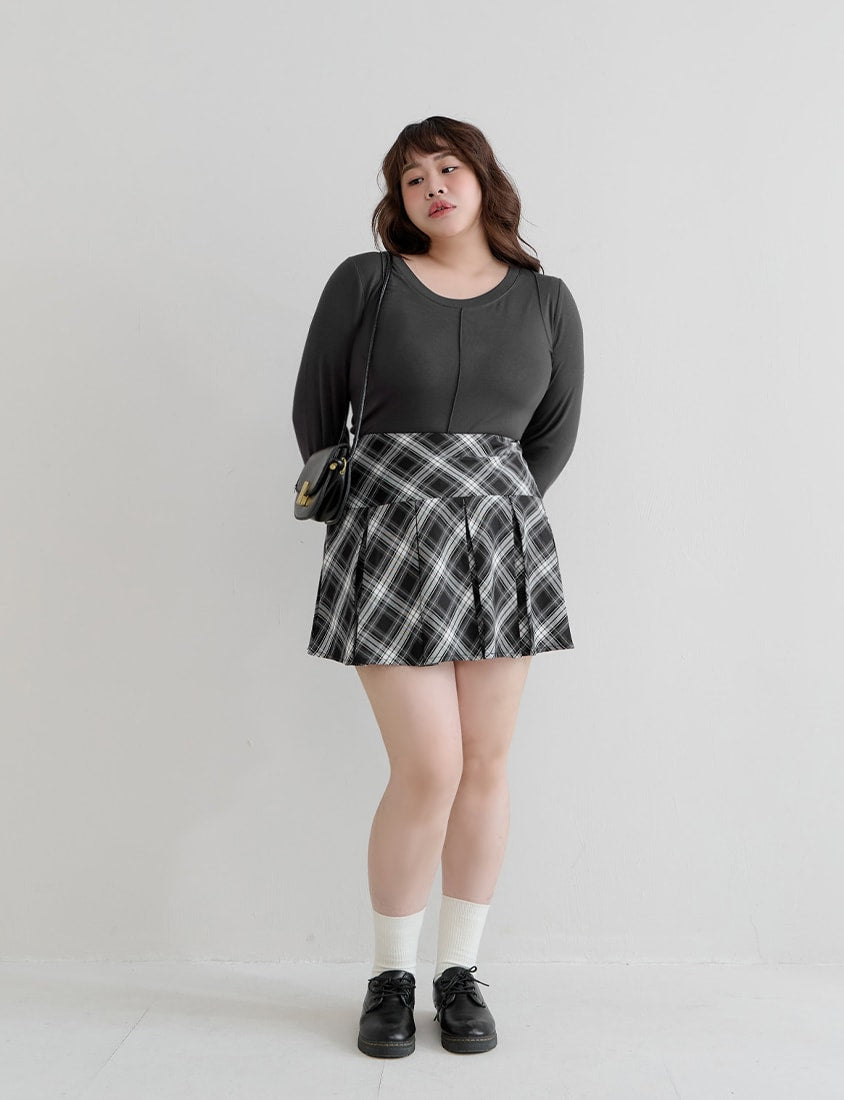 Crewneck 3D Pleated Plus Size Long Sleeve Tee