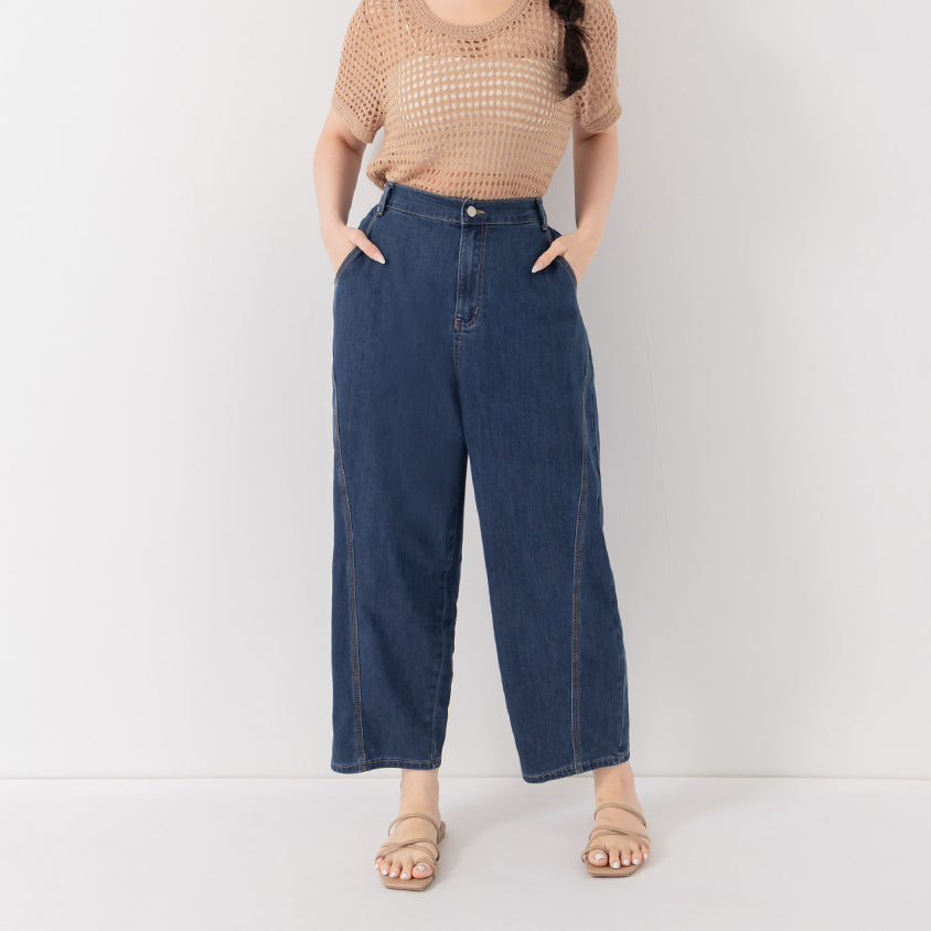 Standard Perfect Fit Plus Size Curved Leg Jeans