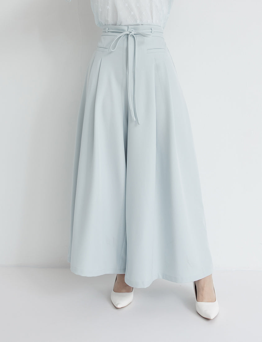 MISS. Pleated Cropped Plus Size Wide Leg Pants (With Waist Tie)