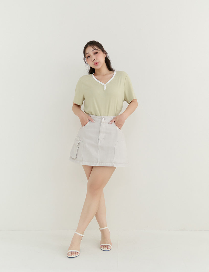 Simple V-Neck Contrast Ribbed Plus Size Tee