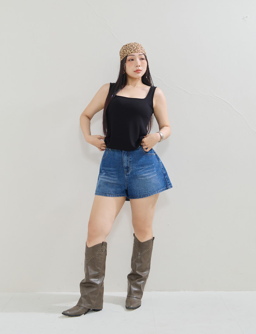 MUA! Sexy Open-Back Square Neck Plus Size Tank Top