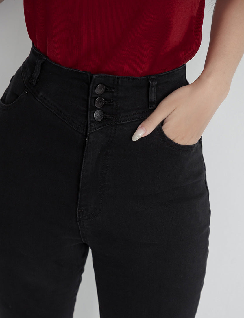Cooling Tech Leg-Lengthening Plus Size Jeans