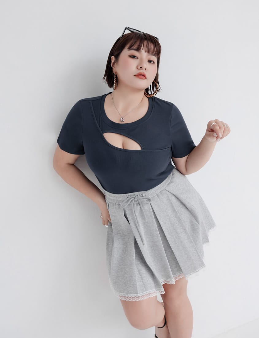 MUA! Pleated Lace-Trim Elastic Drawstring Plus Size Cotton Skirt (with Inner Shorts)