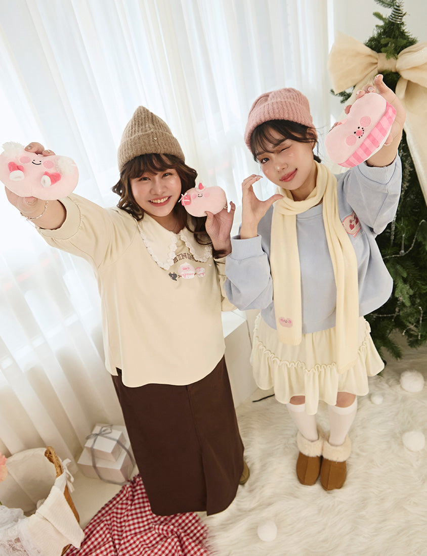 Suede Mittens Embroidered Plus Size Cropped Sweatshirt (Little Heart Collab)