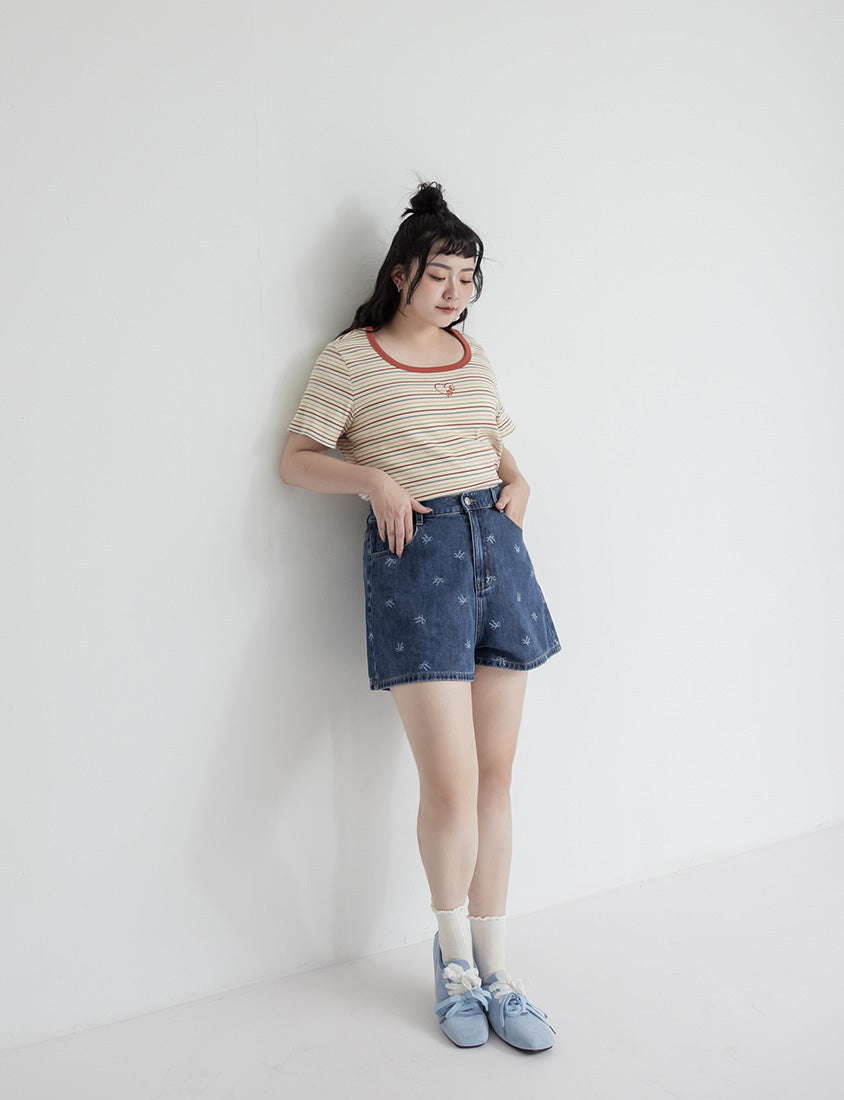 Heart Embroidered Contrast Stripe Plus Size Tee