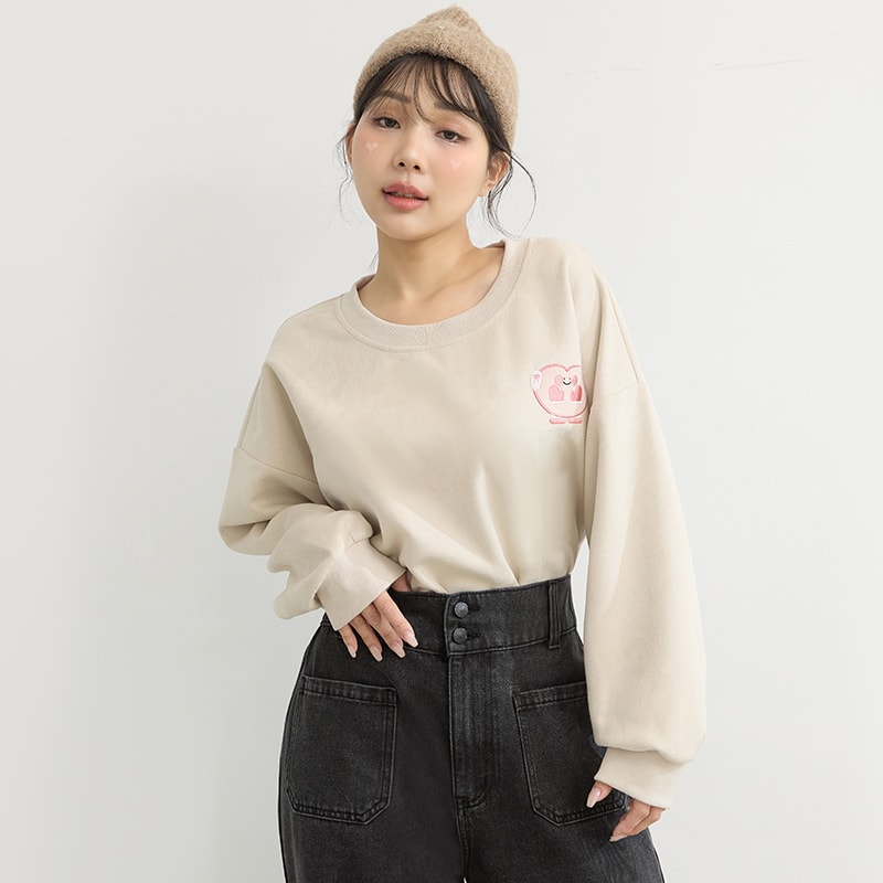 Suede Mittens Embroidered Plus Size Cropped Sweatshirt (Little Heart Collab)
